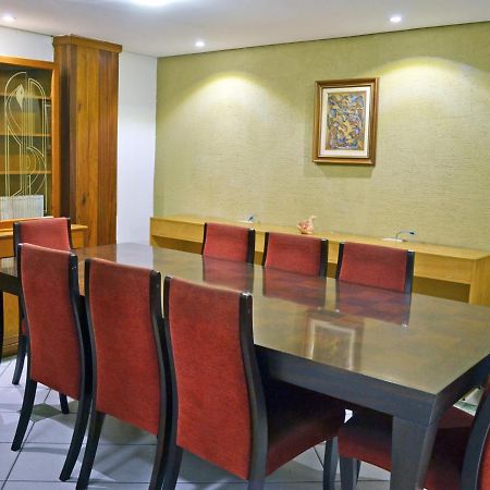 Colossi Hotel Порту Алегри Екстериор снимка