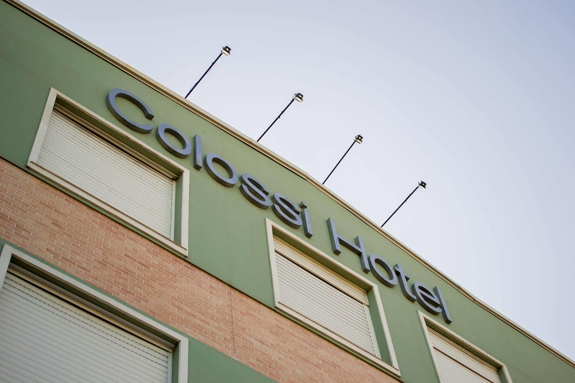Colossi Hotel Порту Алегри Екстериор снимка